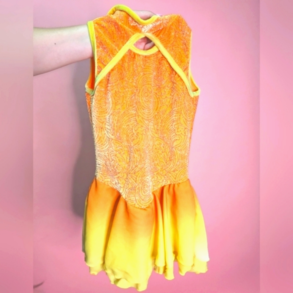 Beautiful Yellow/Orange Youth Skating Dress Size 12/14 Youth Jerry's Skating Wo